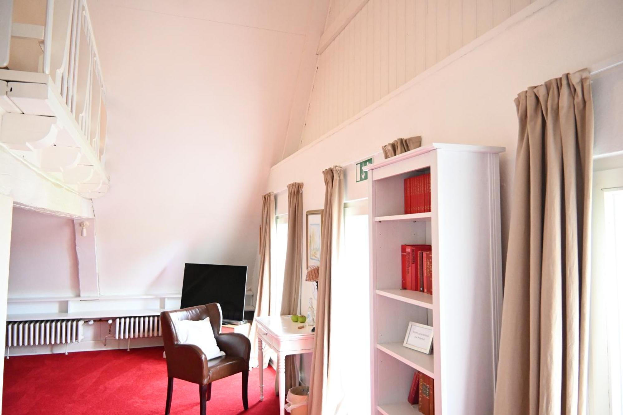 Landsitzhotel Und Seminarium Peterhof Hodorf ภายนอก รูปภาพ