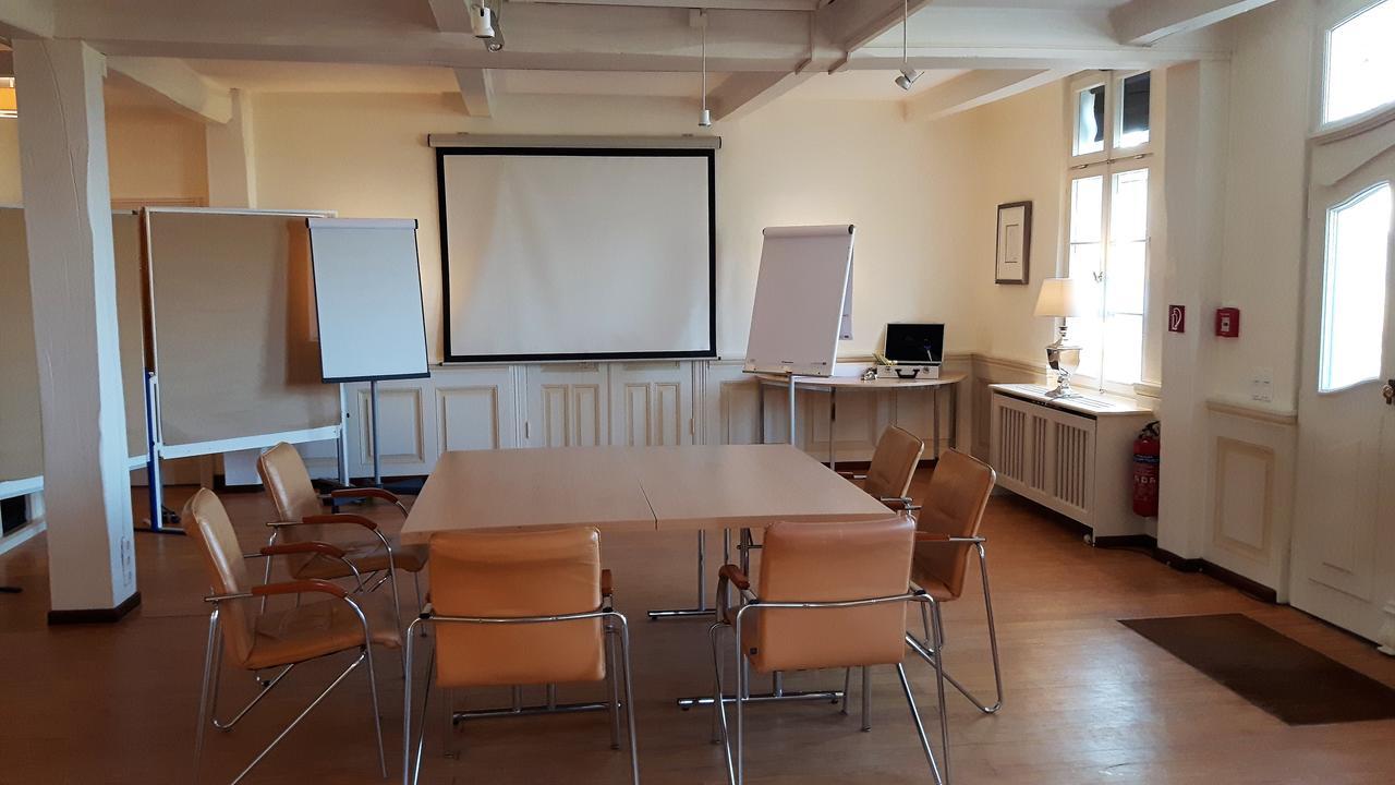 Landsitzhotel Und Seminarium Peterhof Hodorf ภายนอก รูปภาพ