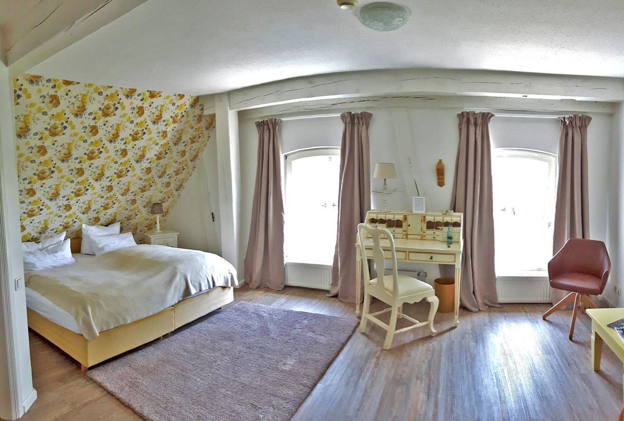 Landsitzhotel Und Seminarium Peterhof Hodorf ภายนอก รูปภาพ